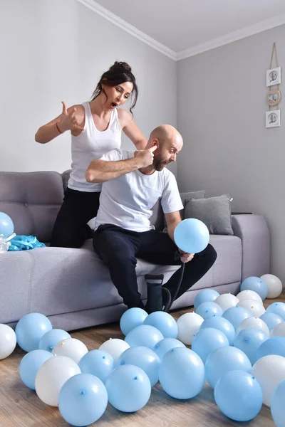 Family Couple Preparing Party — Stockfoto