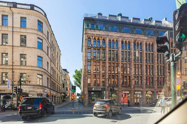 Stockholm Suécia Julho 2017 Tráfego Rua Norrlandsgatan Carros Esperam Pelo — Fotografia de Stock
