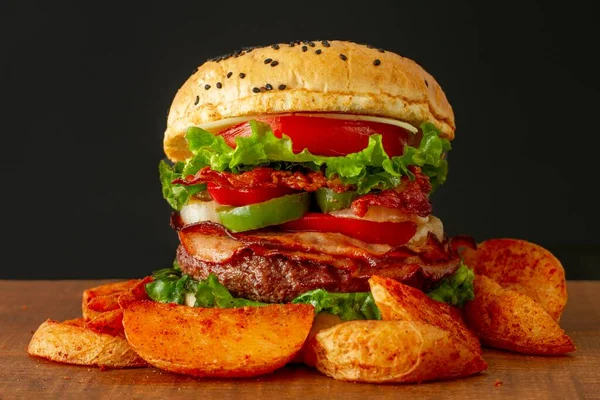 Hamburger Delicios Conceptul Fast Food — Fotografie, imagine de stoc