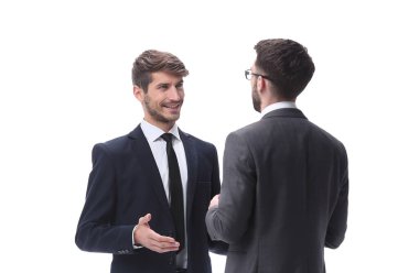 tam büyüme. iki genç iş adamı bir şeyler tartışıyor