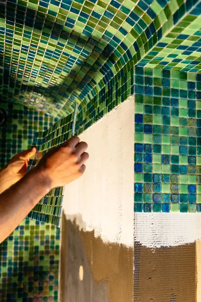 Applying Modern Mosaic Tiles Sauna Renovation — ストック写真