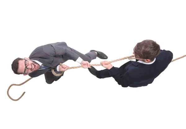 Два Бизнесмена Тянут Длинную Веревку — стоковое фото