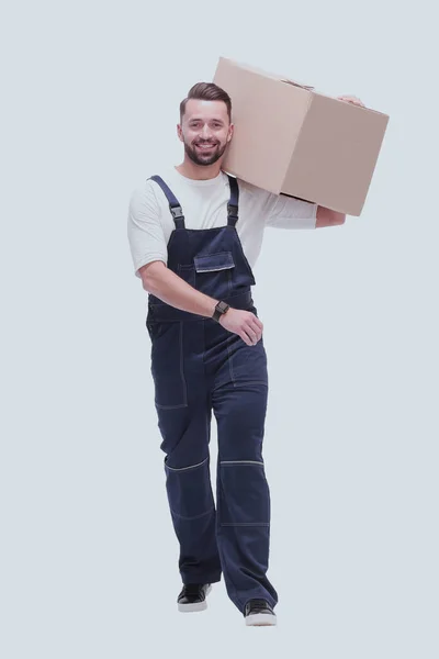 Pleno Crecimiento Sonriente Hombre Lleva Una Gran Caja Cartón —  Fotos de Stock