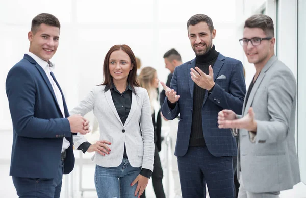 Group Employees Standing Office Applauding — Stock Photo, Image