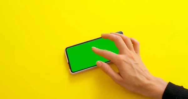 Yeşil Ekran Krom Anahtar Telefon — Stok fotoğraf