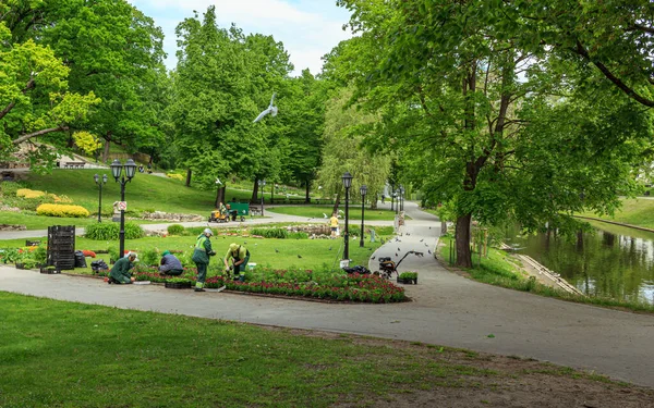 Riga Centrum Park Trädgårdstid — Stockfoto