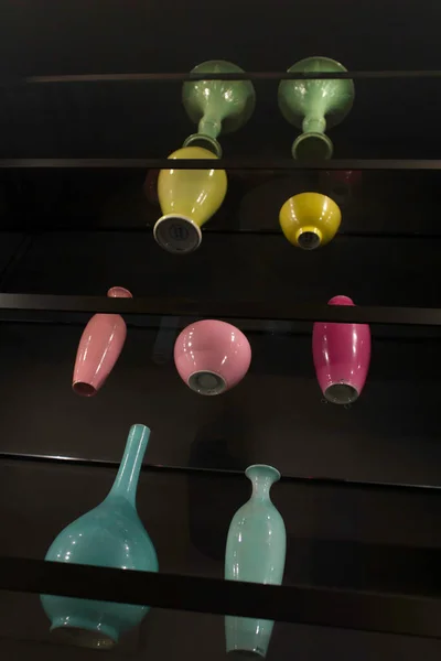 Vases Colorés Gros Plan — Photo