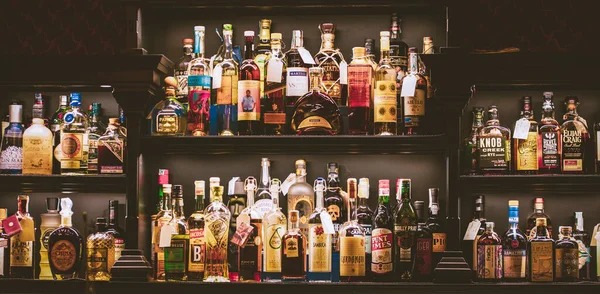 Bottiglia Liquori Alta Qualità — Foto Stock