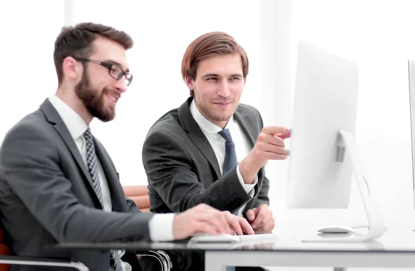 Colleagues Discussing New Data Sitting Desk — Stock Photo, Image