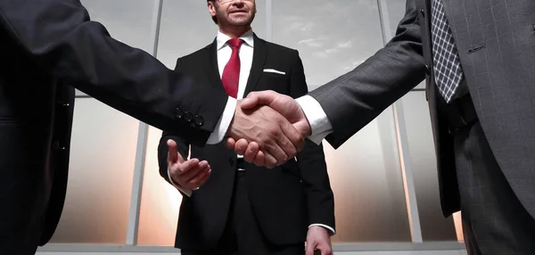 Primeiro Lugar Business Handshake Parceiros Negócios — Fotografia de Stock