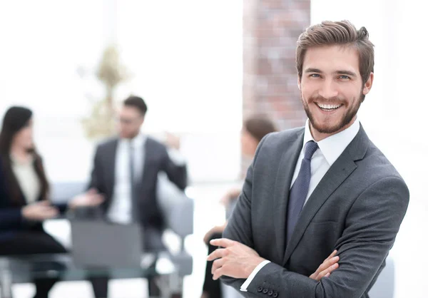 Retrato Empresários Que Trabalham Com Líder Masculino Frente — Fotografia de Stock