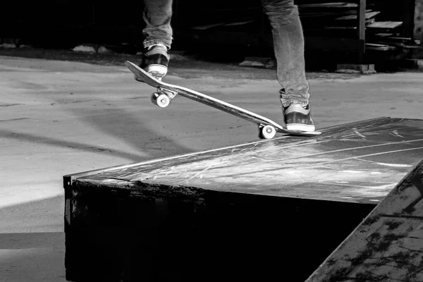 Skateboarding Grind Widok Ulicy — Zdjęcie stockowe