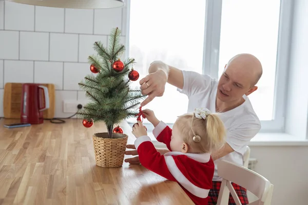 Child Cochlear Implant Hearing Aid Having Fun Father Small Christmas — Fotografia de Stock