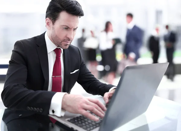Businessman Typing Laptop Sitting His Desk — Stock Photo, Image