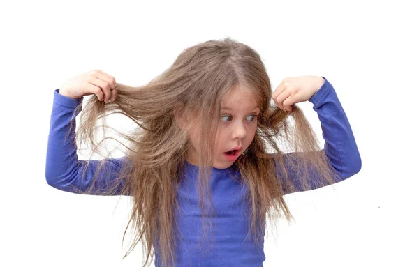 Enfant Tenant Les Cheveux Étant État Choc Sur Perte Cheveux — Photo