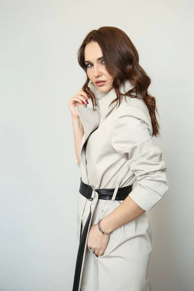 Girl Model Coat Dress Leather Belt Studio Background Advertising Clothes — Foto de Stock