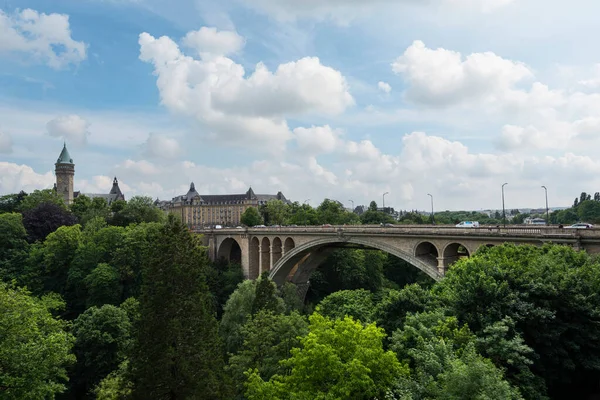 卢森堡的阿道夫桥 — 图库照片