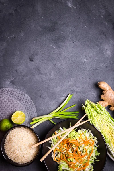 Vietnam Mutfağındaki Malzemeler Karanlık Arka Planda — Stok fotoğraf