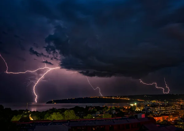 Beautiful Powerful Lightning Strikes — Stock Photo, Image