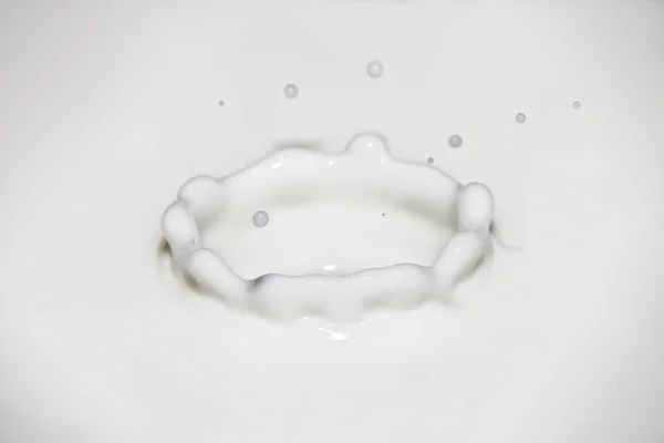Härligt Stänk Naturlig Mjölk — Stockfoto