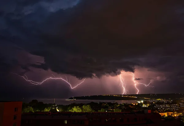 Beautiful Powerful Lightning Strikes — Stock Photo, Image