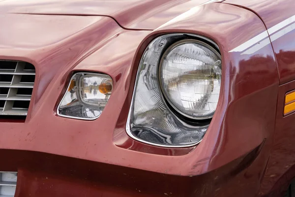 Front Headlight Close Old Powerful Classic American Car — Stock Photo, Image
