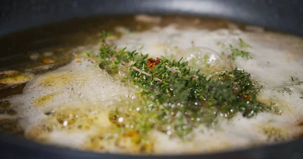 Cook Pan Frying Herbs Thyme Butter Meat — Zdjęcie stockowe