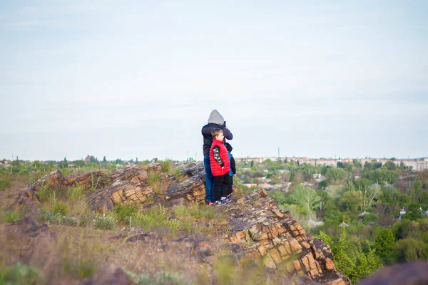 Man Children Standing Rock Watching What Happening Panoramic View Russia — ストック写真