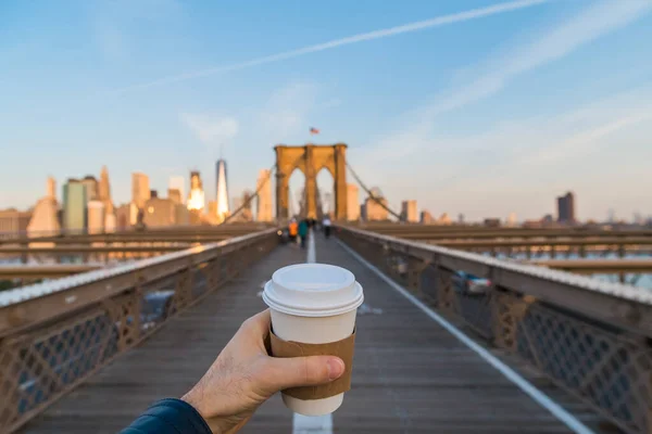 Hand Holding Coffee Cup New York City — Stok fotoğraf