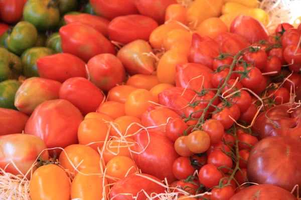 Tomates Uma Banca Mercado — Fotografia de Stock