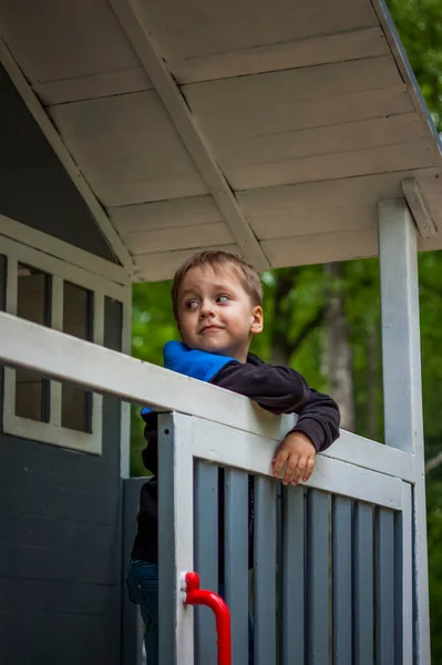 Child Playing Playground Children House Presents Himself Owner House Portrait —  Fotos de Stock
