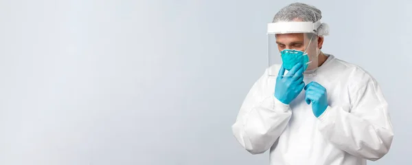 Covid Zapobieganie Wirusom Pracownikom Służby Zdrowia Koncepcji Szczepień Zmęczony Lekarz — Zdjęcie stockowe
