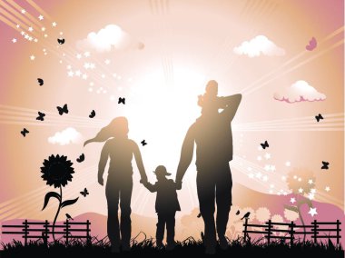 Mutlu aile doğada yürüyor, gün batımında