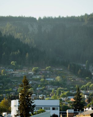 Arjantin 'in Esquel şehrinde. Patagonya 'daki vadi şehrinde sabahlar.