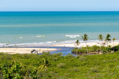 Praia dos Nativos 'un ve Trancoso, Porto Seguro Bahia, Brezilya' daki eski balıkçıların evinin havadan görünüşü..