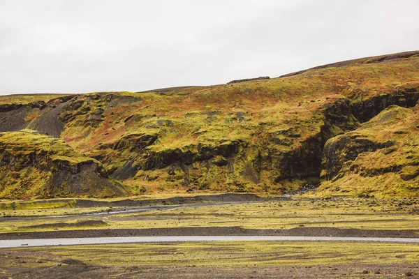 Bukit Hijau Islandia Tanah Gletser Musim Gugur Hari Berawan Cuaca — Stok Foto