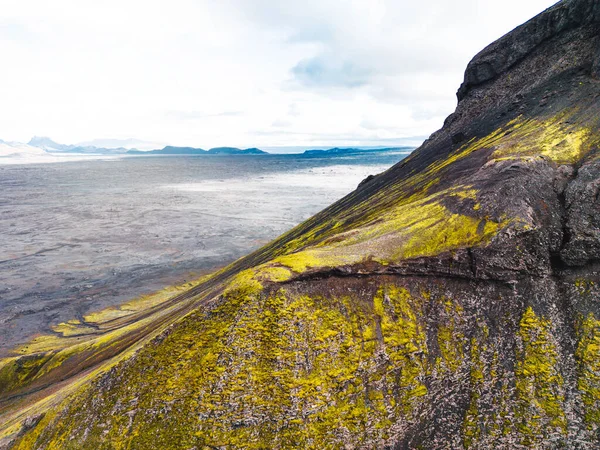 Terres Volcaniques Éloignées Quelque Part Islande Continentale Entourées Buissons Verts — Photo