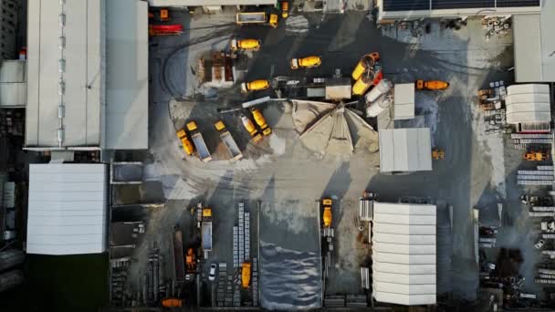 Luftaufnahme Industriegebiet Direkt Über Betonwerk Firma Mit Vielen Schweren Maschinen — Stockvideo