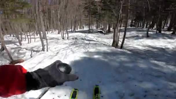 Pov Ski Touring Μια Ηλιόλουστη Μέρα Χειμώνας Τελειώνει Αργά Και — Αρχείο Βίντεο