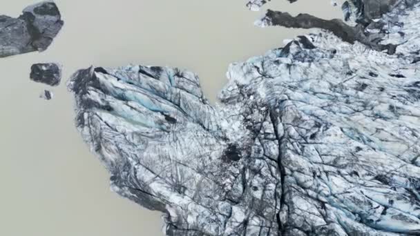 Tetőtől Talpig Mocsok Izlandi Gleccseren Őszi Időpont — Stock videók