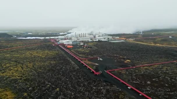 Geotermální Elektrárna Teplovodní Elektrárna Islandu Rostlinných Komínů Valila Pára Přes — Stock video