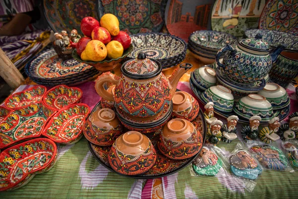Συλλογή Κεραμικών Μπορεί Αγοραστεί Οπουδήποτε Στο Ουζμπεκιστάν — Φωτογραφία Αρχείου