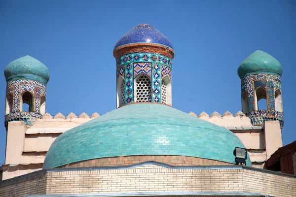 科坎德的Khudoyarkhan宫的圆顶 乌兹别克斯坦 — 图库照片