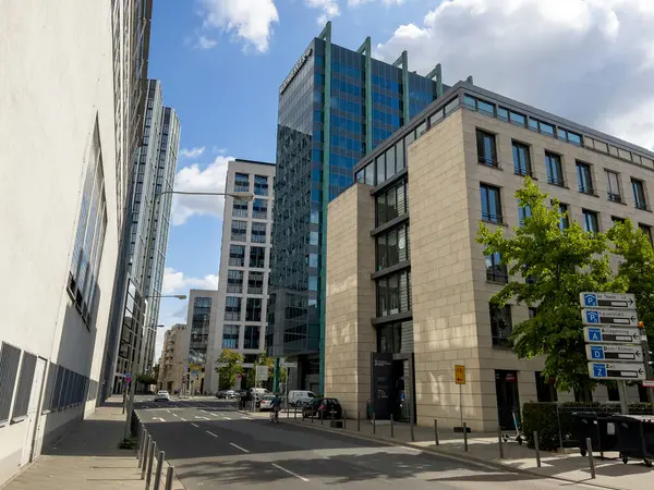 Barrio Moderno Ciudad Frankfurt Con Edificios Gran Altura — Foto de Stock