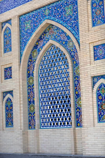 Gyönyörű Majolica Csempe Homlokzatán Egy Mecset Taskent — Stock Fotó