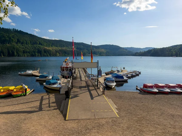 Titisee en popüler turizm merkezlerinden biridir..