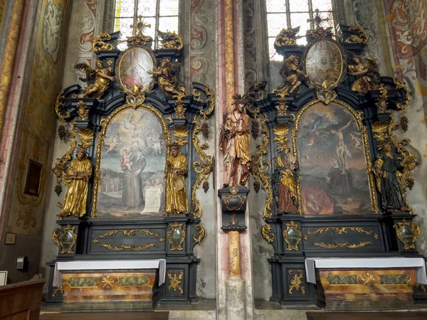 ザルツブルクの歴史的な教会で美しい作品 — ストック写真