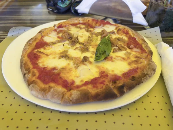 Delicious Pizza Restaurant Italy — Stock Photo, Image