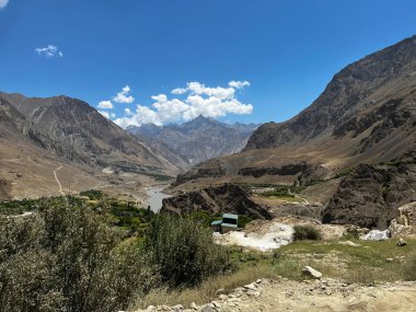 Tacikistan 'daki güzel Pamir Dağları.