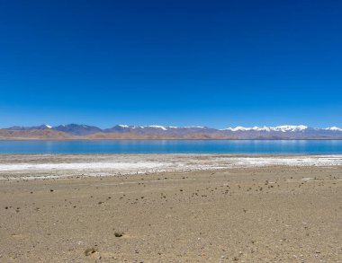 Karakol köyünde bir göl.